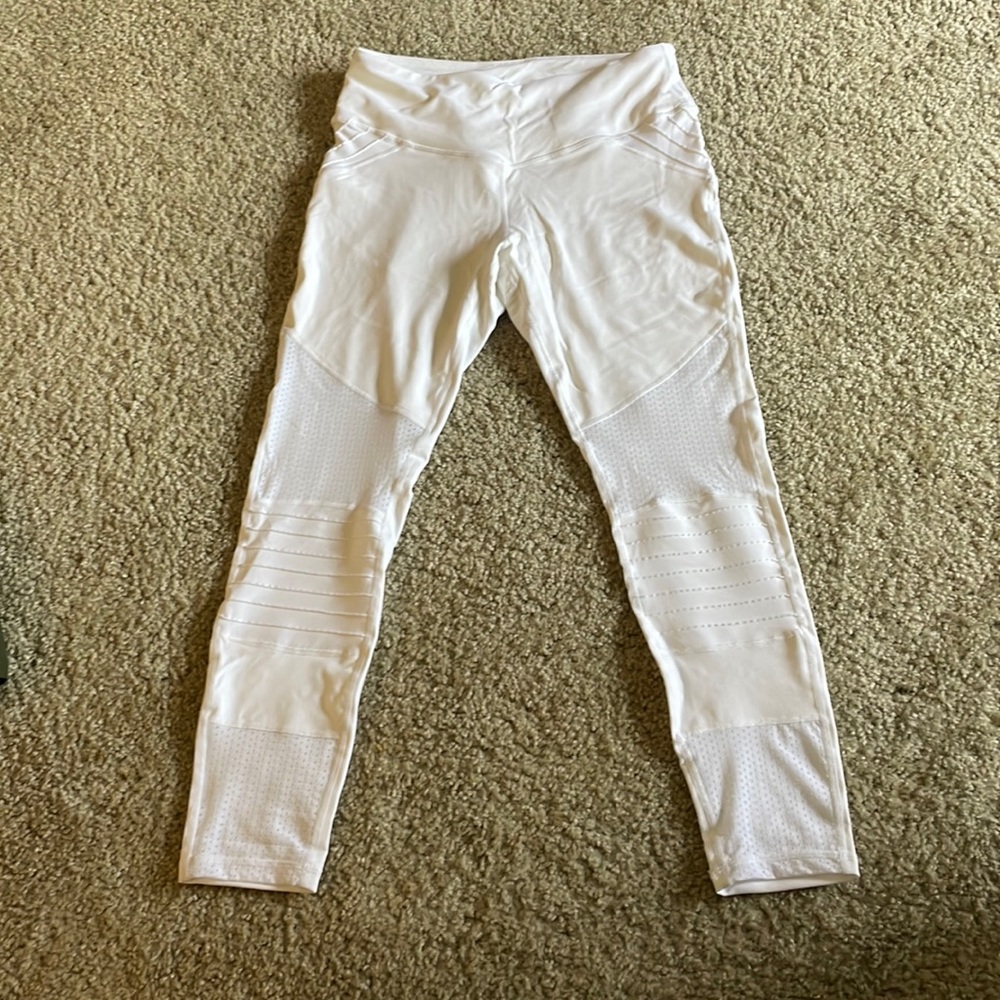 The Peak Leggings